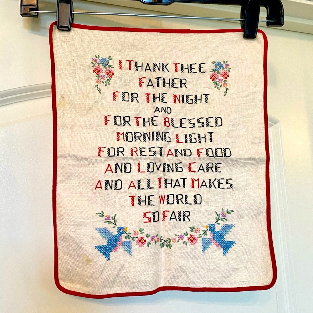 Adorable Handmade Vintage/Antique Hand Towel 💙♥️